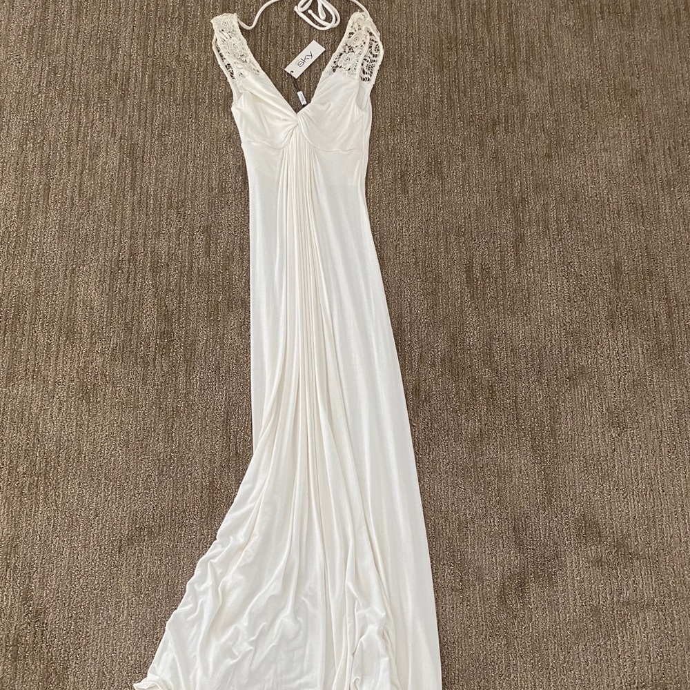 White sky maxi dress